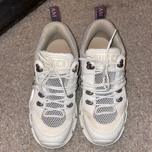 Gucci Flashtrek Mesh Leather Sneakers in White. Size EU 37.5